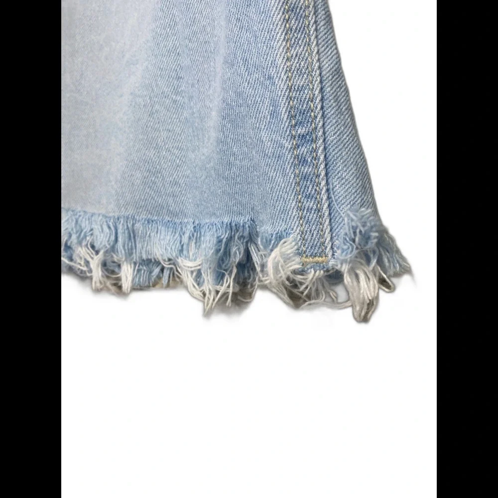 Old Navy Liz Midrise Baggy Raw Hem 9 Inch Denim Shorts Light Wash 14